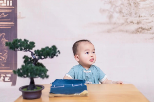 来宾孕妇见红是怎么样的